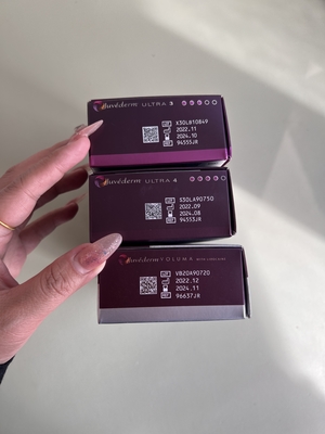 十字によってつながれるHyaluronic酸の注入口2pcs Syringes*1ml/Boxを取除くしわ