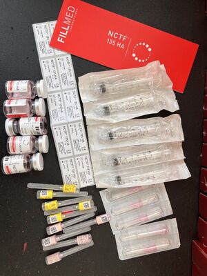 損傷した細胞を修復するメソセラピーソリューション 小分子ヒアルロン酸配合 モデル 3ml5 肌の修復と深い保湿をサポート