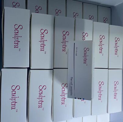 Sculptra 150mg PLLAは、顔の自然なコラーゲン生成を促進し、頬にボリュームを与えます